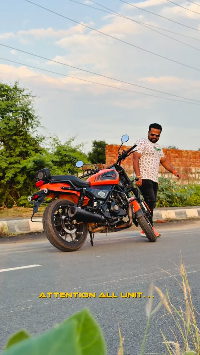 Instagram post by @arishchirag for Harley-Davidson. Caption reads: “𝑷𝒆𝒓𝒇𝒆𝒄𝒕 𝒘𝒆𝒂𝒕𝒉𝒆𝒓, 𝒍𝒐𝒏𝒈 𝒓𝒊𝒅𝒆....