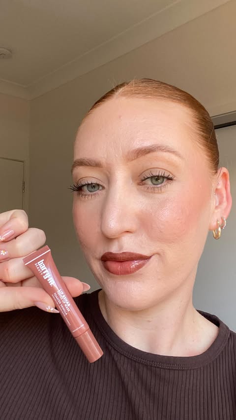 Instagram post by @tanika.jaun for Barry M Cosmetics. Caption reads: And everything was under $20 🙌🏻💸🛒....