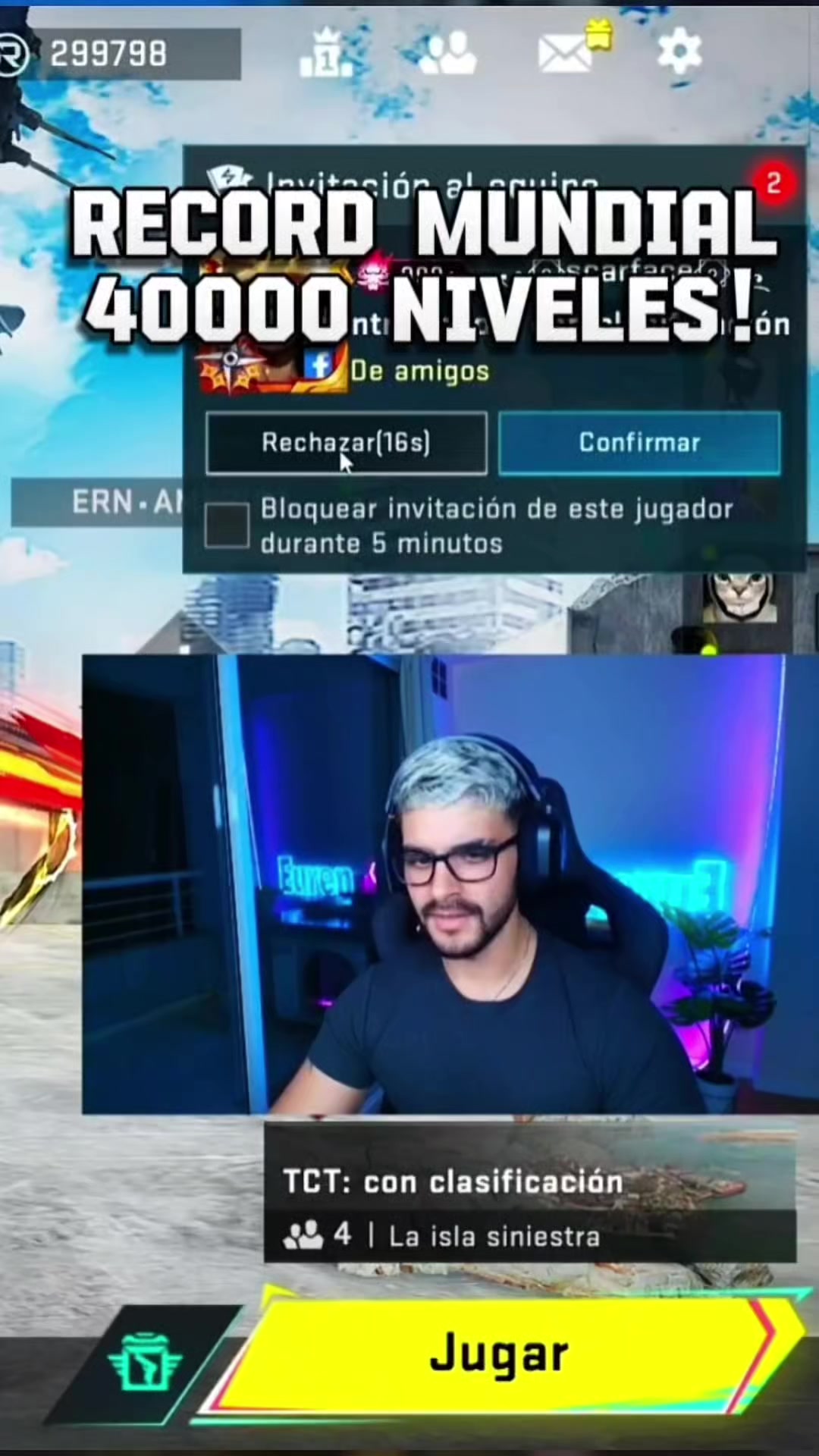 TikTok post by @tryhard9z1 for Strike. Caption reads: RÉCORD MUNDIAL EN BLOODSTRIKE, 40000MIL NIVELES!....