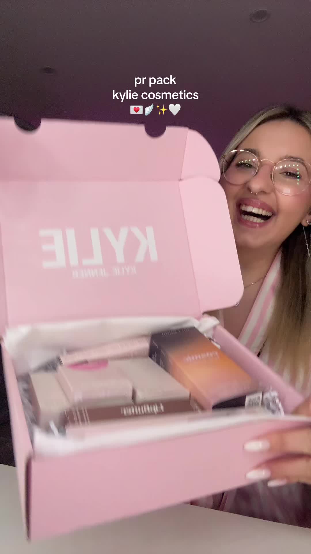 TikTok post by @lorijay.is.the.way for Kylie Cosmetics. Caption reads: [...] grazie infinitamente🫶🏼🎀@Kylie Cosmetics....