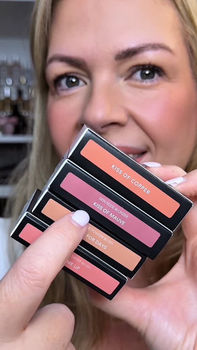 Instagram post by @miami_beauty_reviews for bareMinerals. Caption reads: #gifted ✨ Testing out the @bareminerals blush....