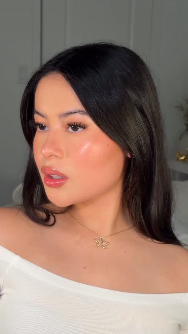 Instagram post by @_delcidlisbeth for Ardell Beauty. Caption reads: [...] while I wear them 🩷 These are the....