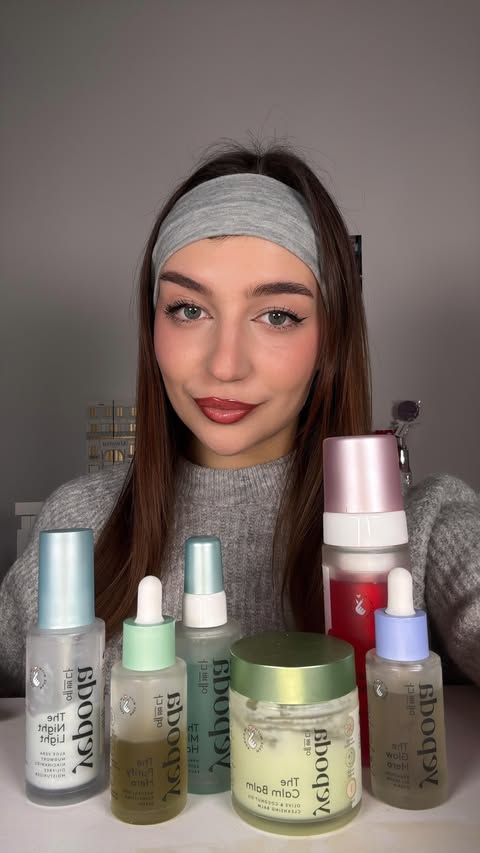 Instagram post by @ilariaagalloni for Yepoda. Caption reads: [...] dei miei preferiti 🧴🫧🤍 #ad @yepoda.it....