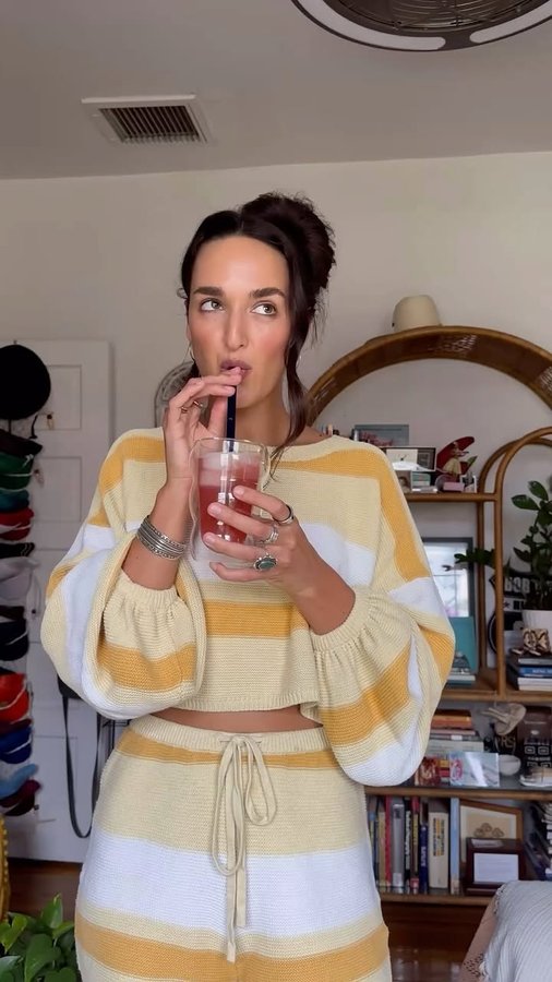 Instagram post by @brennankai for Herb Pharm. Caption reads: [...] herbal mocktail season! 🍹🙏🏽 #AD 

Herb....