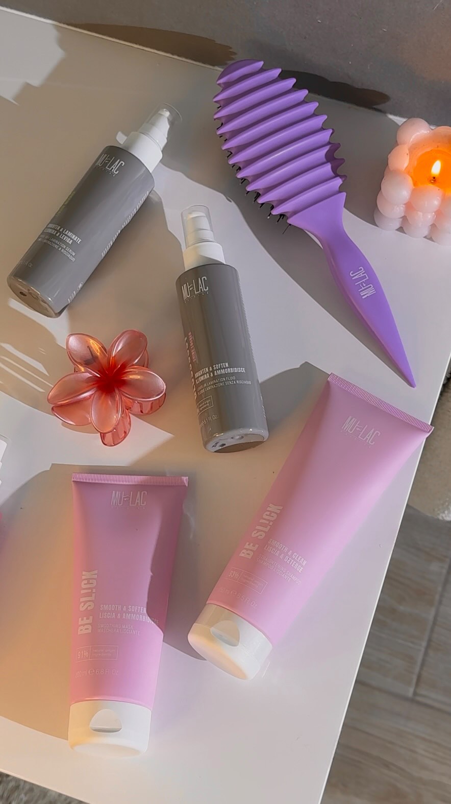 Instagram post by @saradegirlie for Mulac Cosmetics. Caption reads: ✨disclaimer✨ sì, avere capelli lucidi è anche....