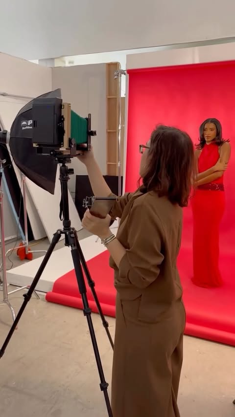 Instagram post by @beacasso for Profoto. Caption reads: The World is My Studio – Episode: @beacasso

Step....