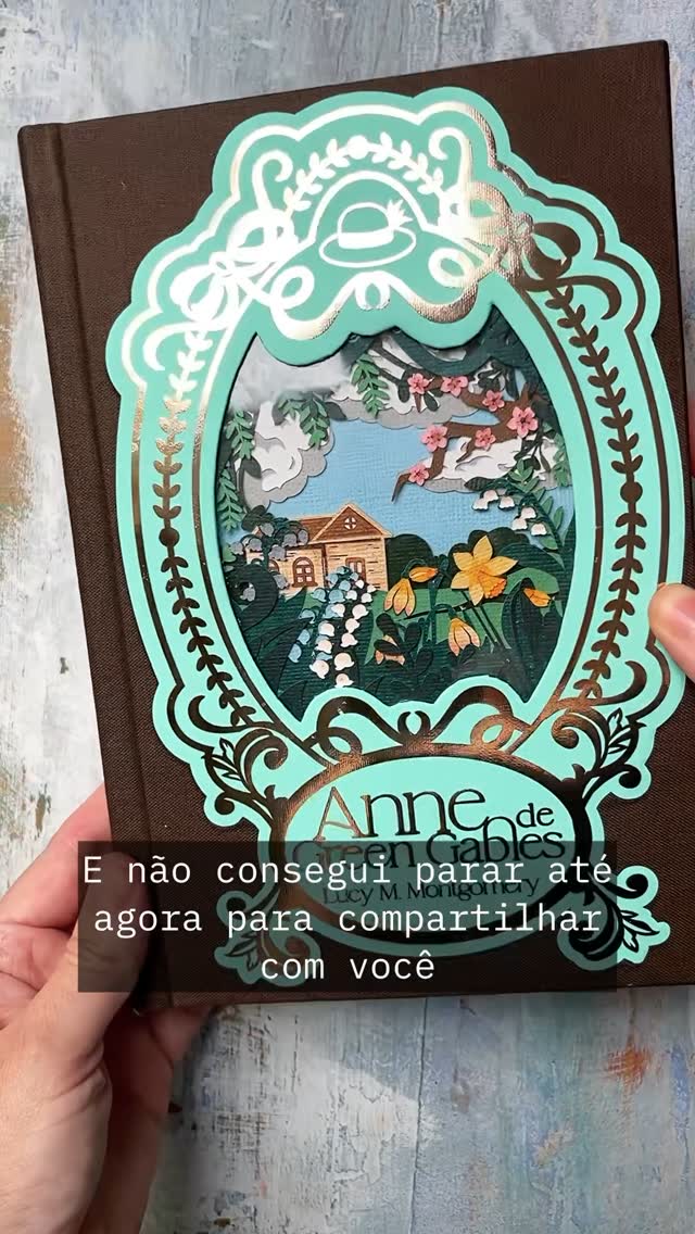 Instagram post by @danibarbaras for Cricut. Caption reads: “Nunca fico realmente só quando estou sozinha… não....
