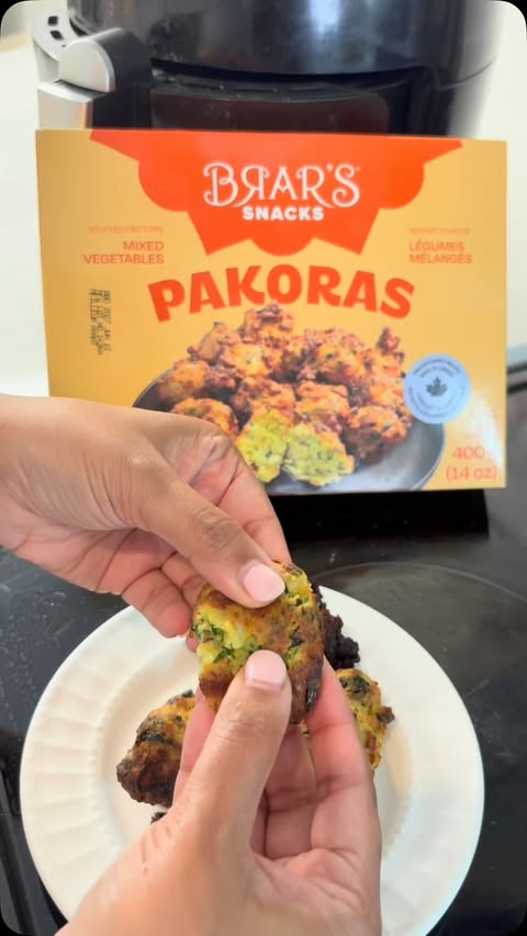 Instagram post by @_mallu_canada_ for Toronto/GTA Business Promotions & Collaborations. Caption reads: 🥔🧅 Pakora lovers, this one’s for you! 😍 {AD}....