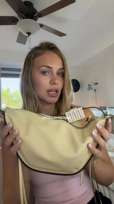Instagram post by @jessicagirod for Ellis Brooklyn. Caption reads: [...] that’s in my bag!! Loving my @ellisbrooklyn....