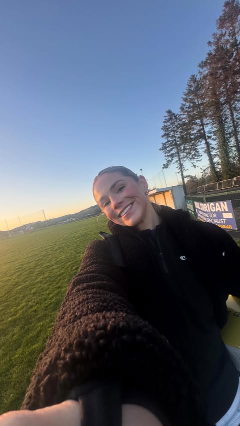 Instagram post by @barbellsandbakes__ for statsports. Caption reads: [...] vlog 🎥 | Pitch session powered by....