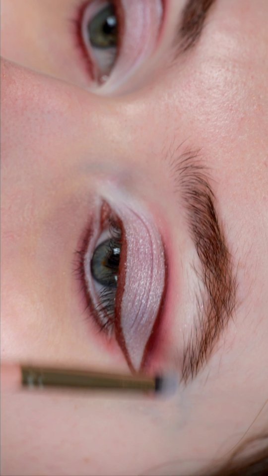 Instagram post by @merry.laney for milkmakeup. Caption reads: more graphic linerrrr

@iliabeauty matte eye tint....