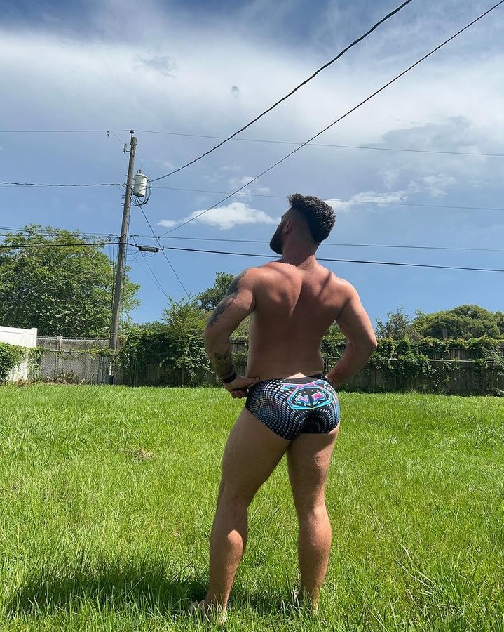 Instagram post by @jon_varak for Nasty Pig. Caption reads: [...] party ready is as easy as 1,2,3 with....