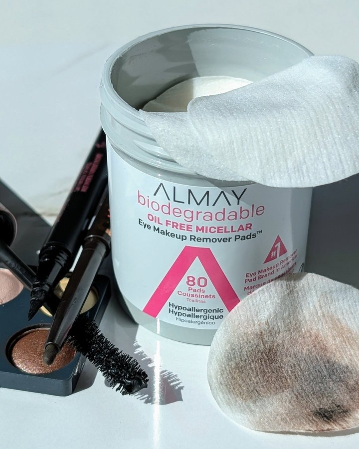 Instagram post by @aswtnsr_ for ALMAY. Caption reads: [...] choice. @influenster #complimentary @almay....