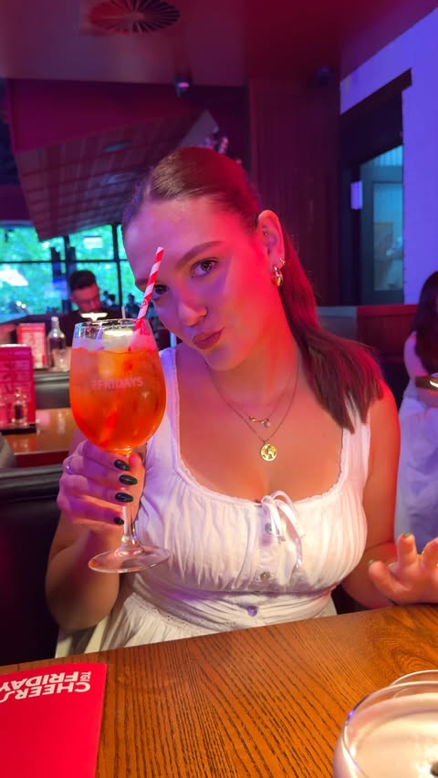 Instagram post by @molly_thompson for TGI Fridays. Caption reads: this is not a sponsored post butttt when....