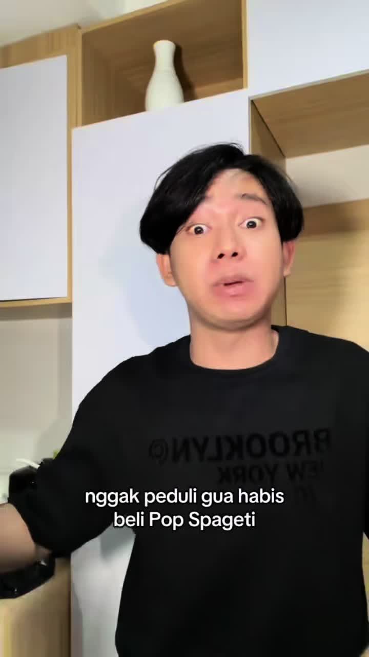 TikTok post by @riskaaaayuni for Tokopedia. Caption reads: Yareeeeeuuu.. emang beneran se Next Level itu....