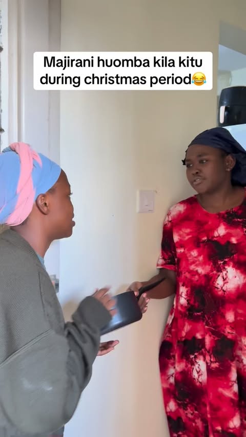 Instagram post by @_val.erry for Coca-Cola. Caption reads: #MoreSantasKe #Realmagic #CocacolaChristmas.