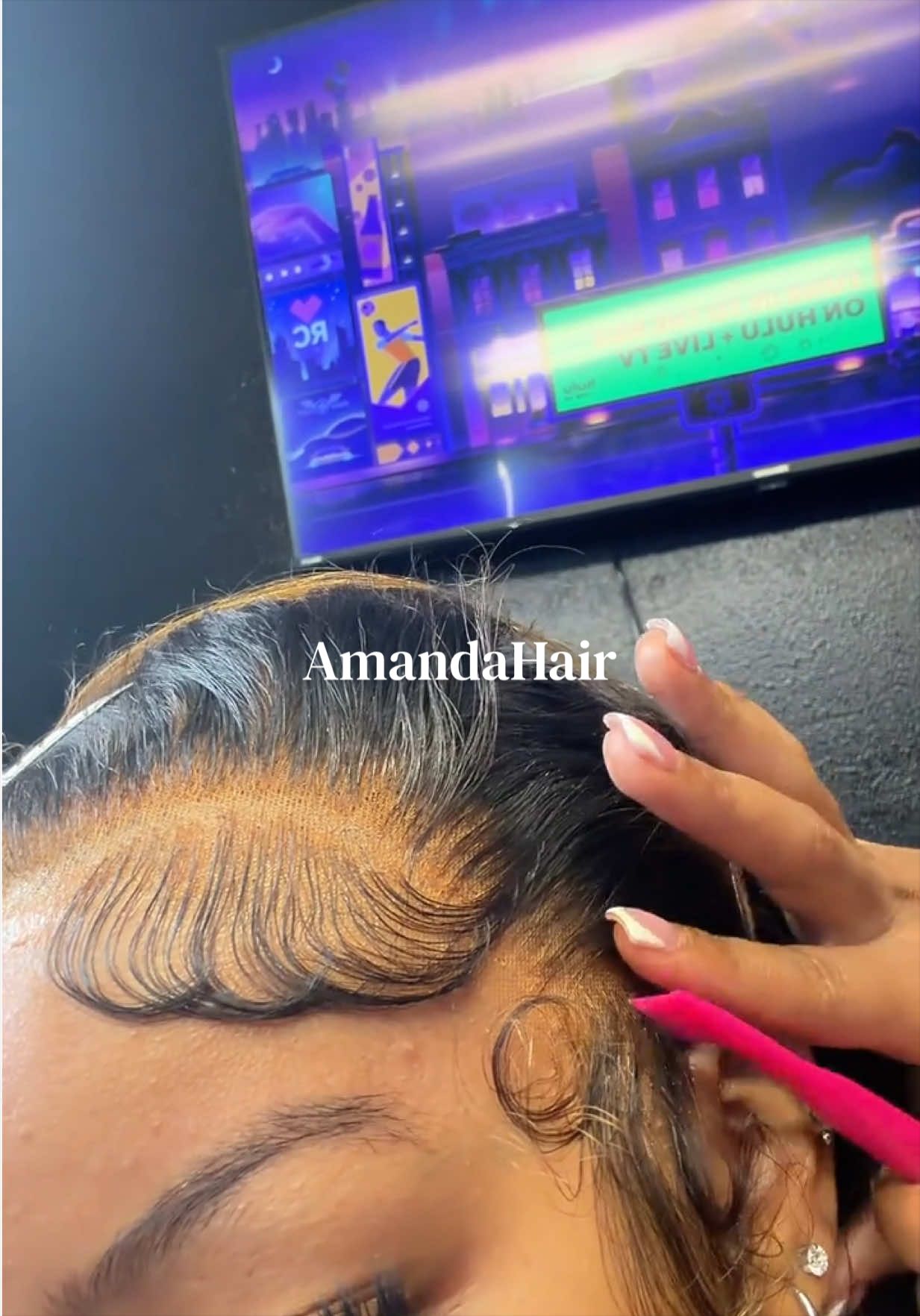 TikTok post by @l.alise for Amanda Hair. Caption reads: [...] @lyricdashae2.0 & shop this wig!😍....