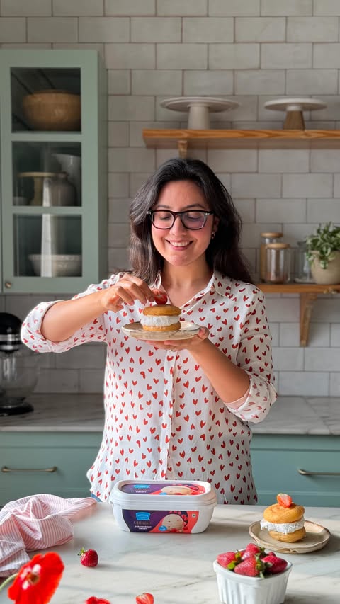Instagram post by @millsandbuns for Mother Dairy. Caption reads: [...] warm and cinnamon-y, stuffed with....