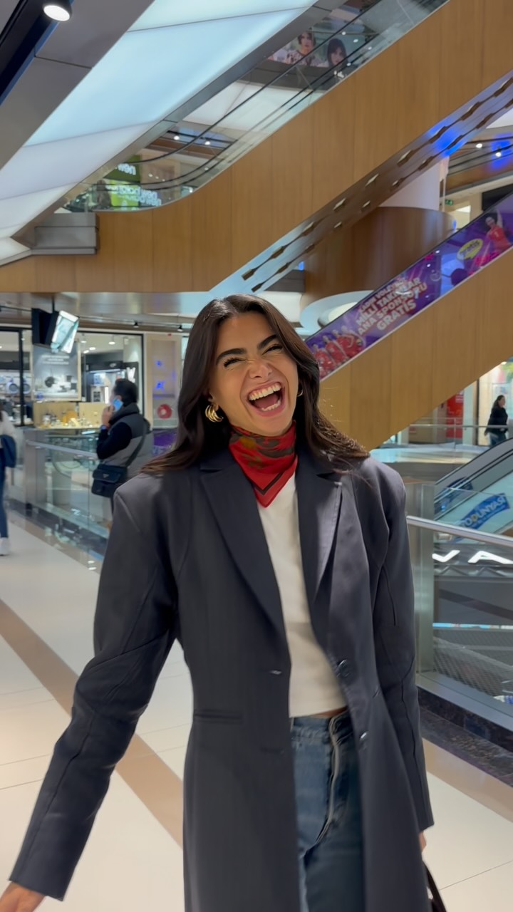 Instagram post by @selennergiz for UNIQLO. Caption reads: OOTD🤎 Oğuzcum geri dondu, ozlemisizz di mii?🫠....