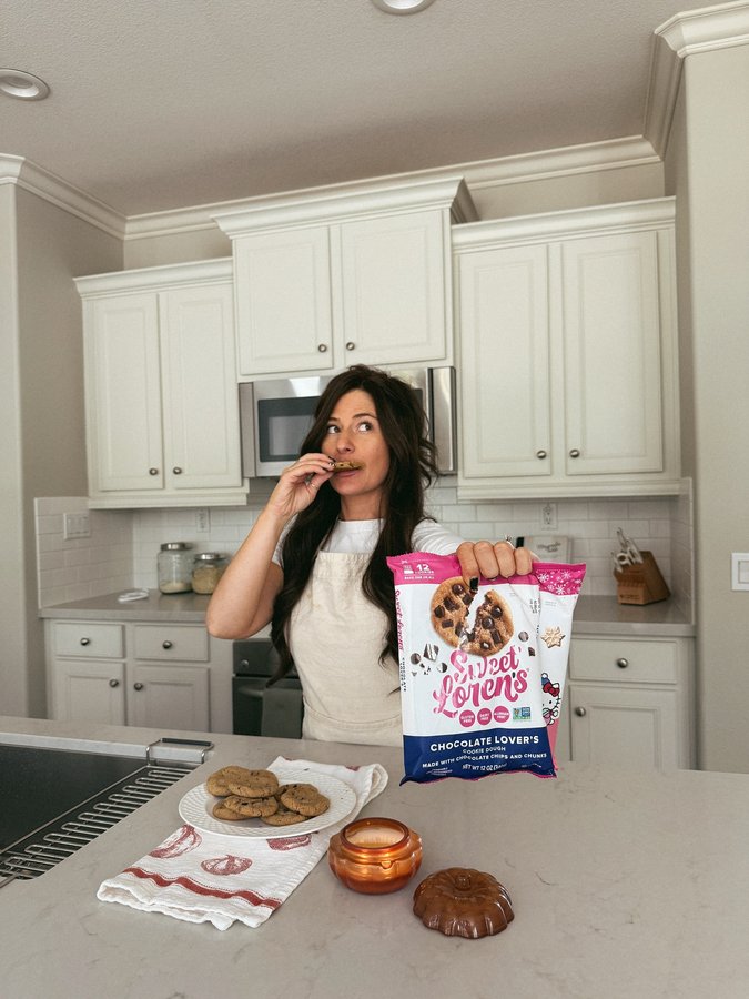 Instagram post by @shellykowatch for Sweet Loren's. Caption reads: My ultimate mom hack for having a stress free....