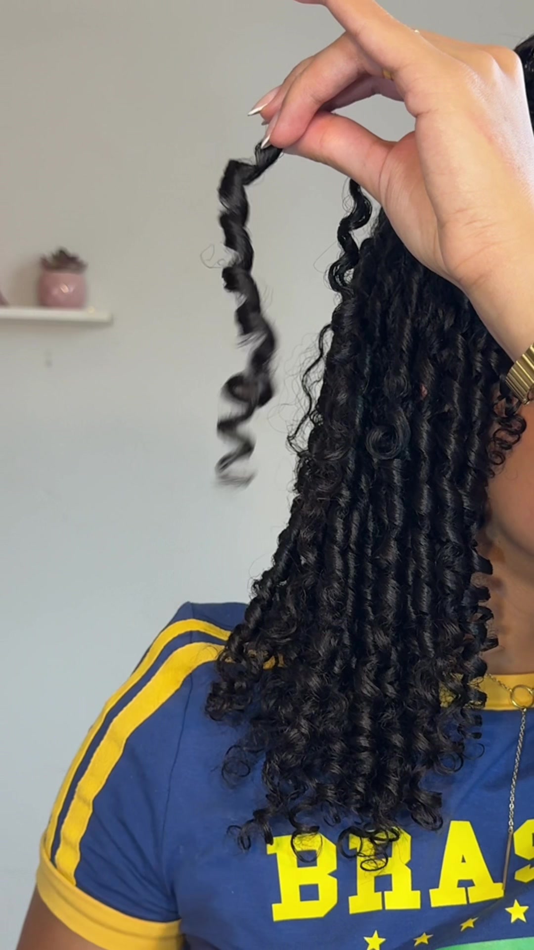 TikTok post by @rayssabittencourrtt for Mercado Livre. Caption reads: [...] #onesl #salonline #dedoliss  @Mercado Livre .