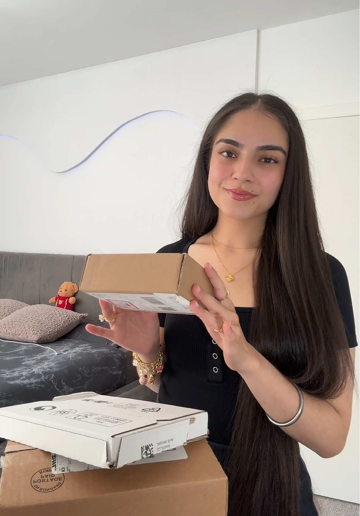 TikTok post by @jaspreet.kaur.briah for Glamnetic. Caption reads: New PR haul drop 💌 Unboxing + first impressions ~....