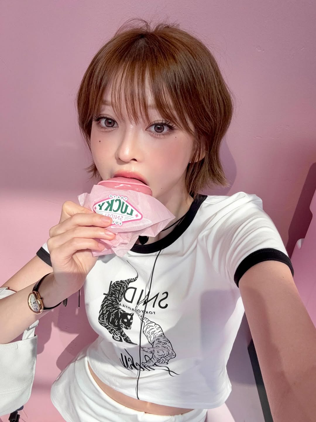 Instagram post by @taeri__taeri for SNIDEL BEAUTY. Caption reads: #ad
snidel 20주년 기념 티셔츠 너무....