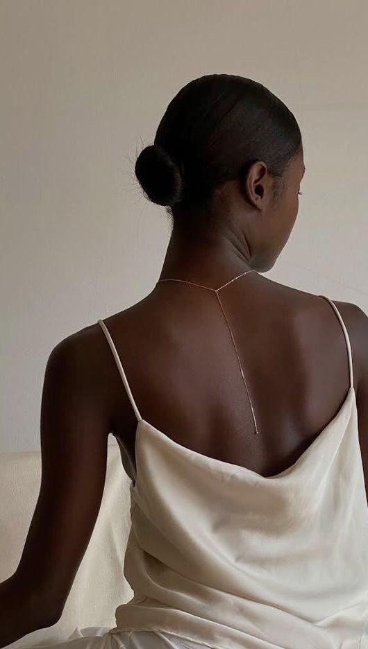 Instagram post by @laurendonagher for JLUXLABEL. Caption reads: @jluxlabel x @260samplesale haul 😍

Every single....