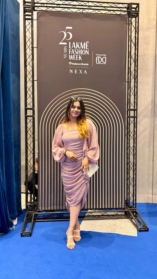 Instagram post by @shweta_dubey03 for Viral Pitch. Caption reads: Lakme Fashion Week 2025 🥂
.
Wearing....
