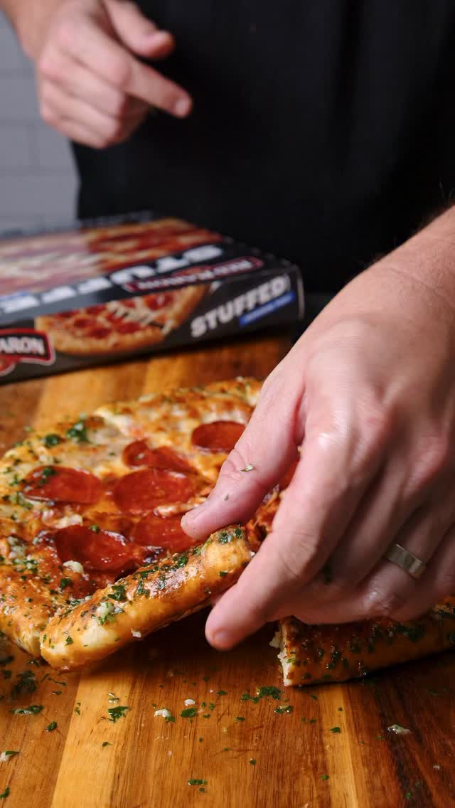 Instagram post by @dadwithapan for Easy Home Meals. Caption reads: 🥨🍕 I’m partnering with @_easyhomemeals to show....