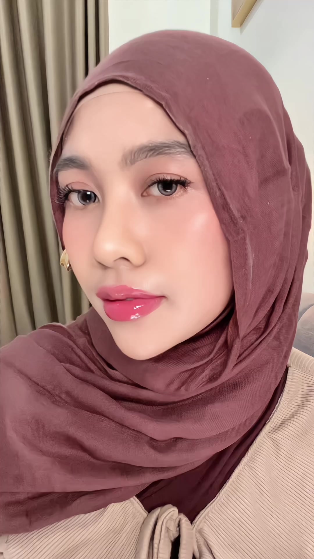 TikTok post by @queenreview_ for MlenDiaryID. Caption reads: [...] Pencil and Tint Mlen Diary‼️🤩🫶🏻....