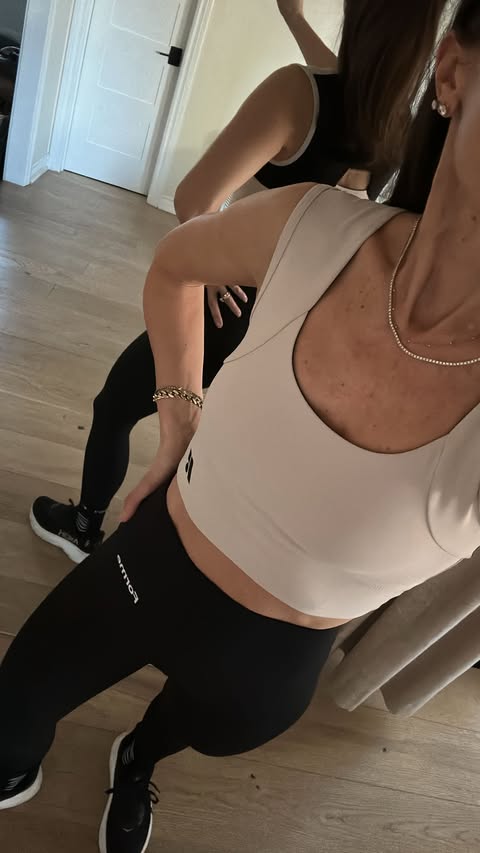 Instagram post by @itsybitsyindulgences for Forme. Caption reads: Love that @forme.science products combine both....