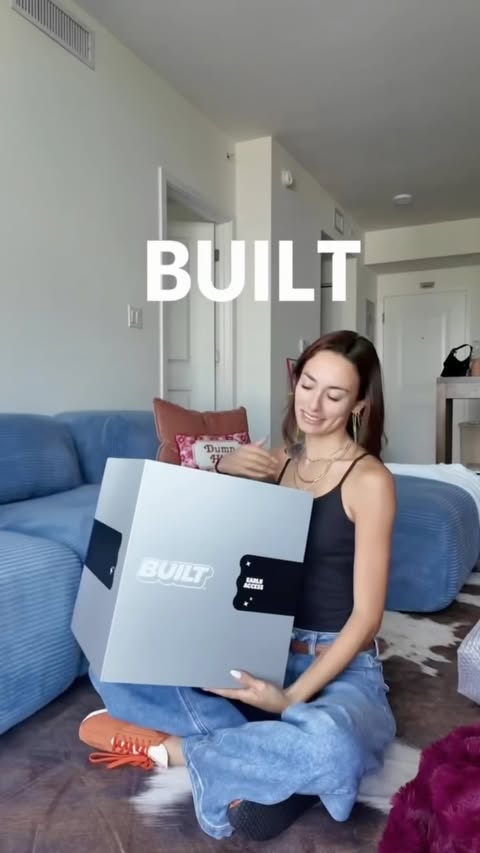 Instagram post by @mafeanzures for Built Bar. Caption reads: [...] gonna want to see what’s inside 👀 @builtbar....