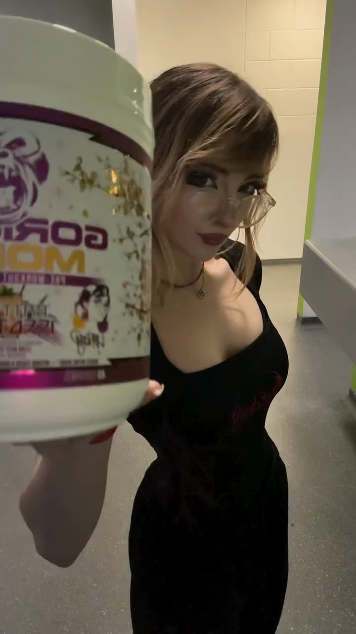 Instagram post by @sistervader for Gorilla Mind. Caption reads: Yesss @gorillamind code:vader 20%....