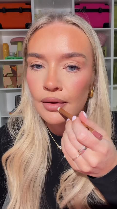Instagram post by @hollieflynnmakeup for MCoBeauty. Caption reads: [...] asked my favourite products from....