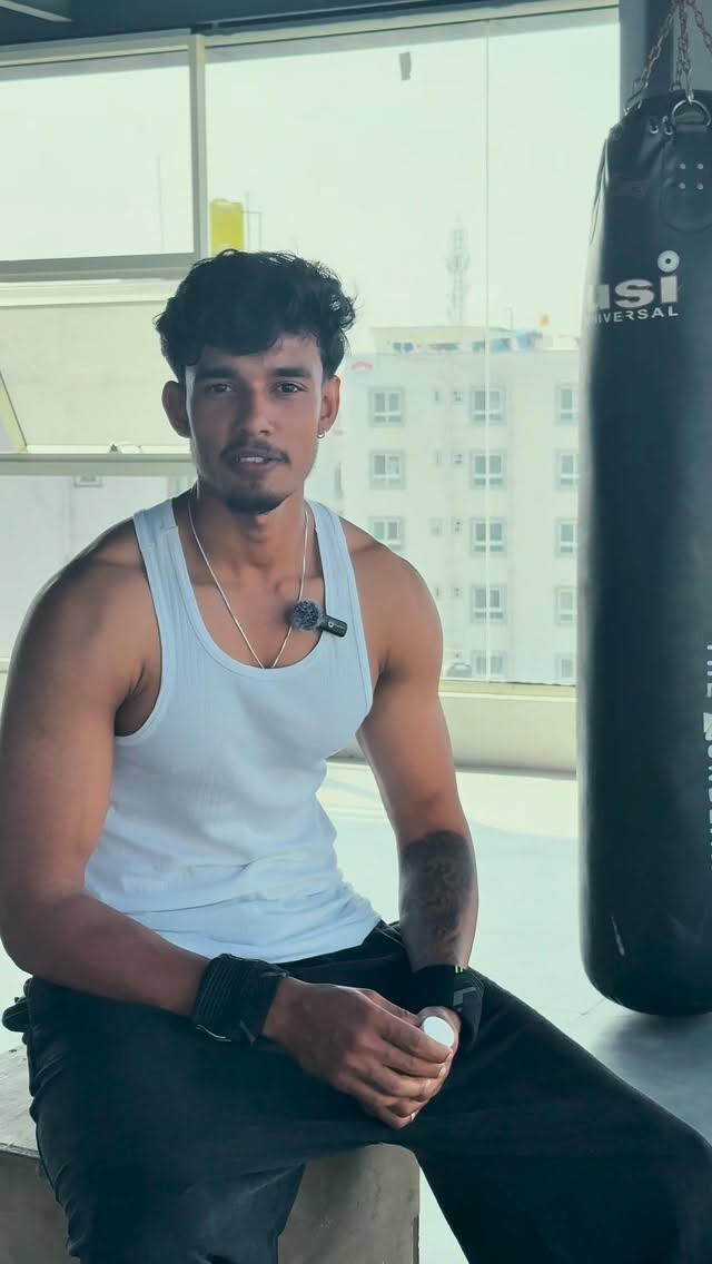 Instagram post by @kirik_musclefreak for Fast and Up. Caption reads: [...] code KIR26 for extra discount on....