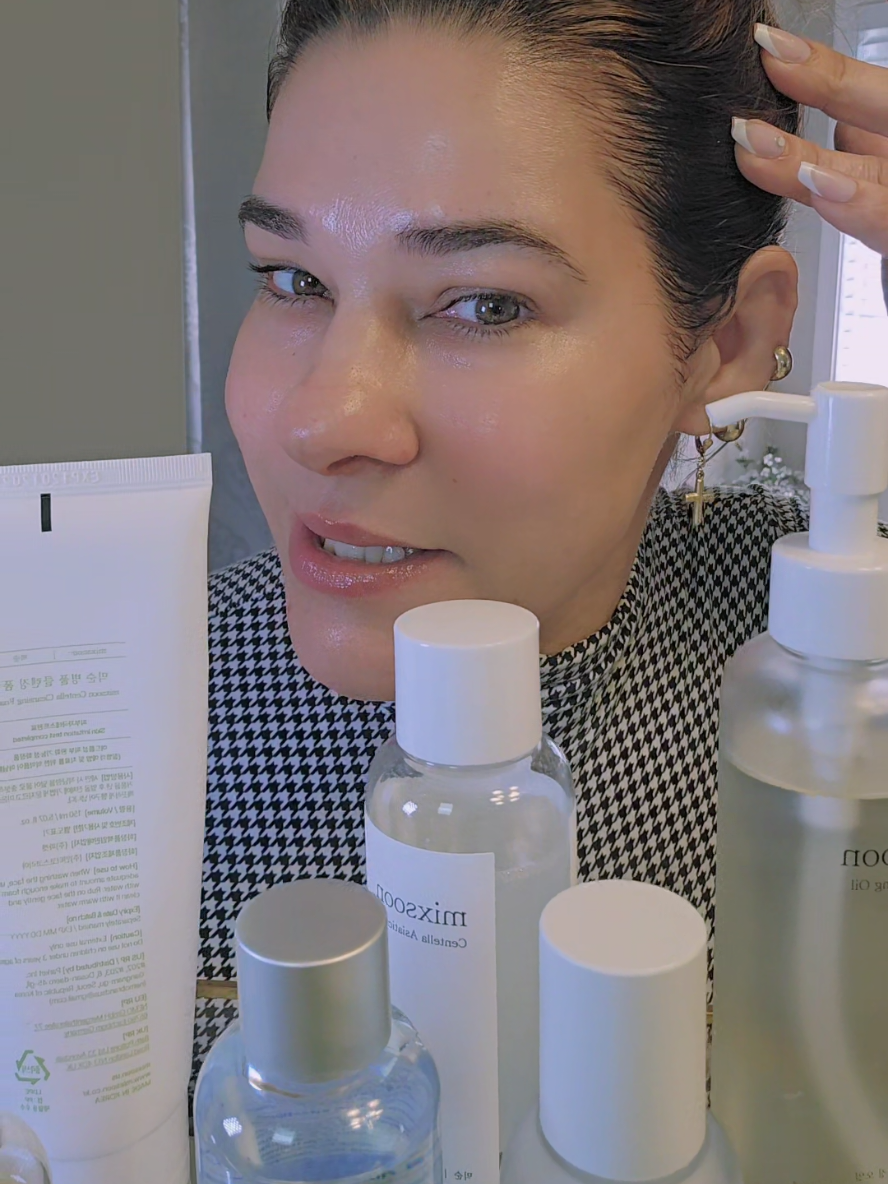 TikTok post by @olgarodrigue6 for mixsoon. Caption reads: #mixsoon #hidratante #skincare #facial [...].