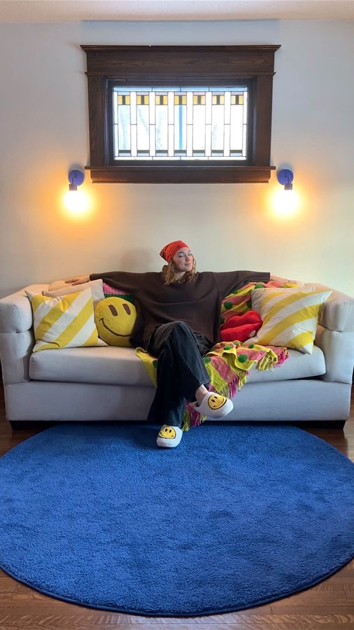 Instagram post by @anabel.delzer for The Poplight. Caption reads: [...] Snag one from the link in my bio....