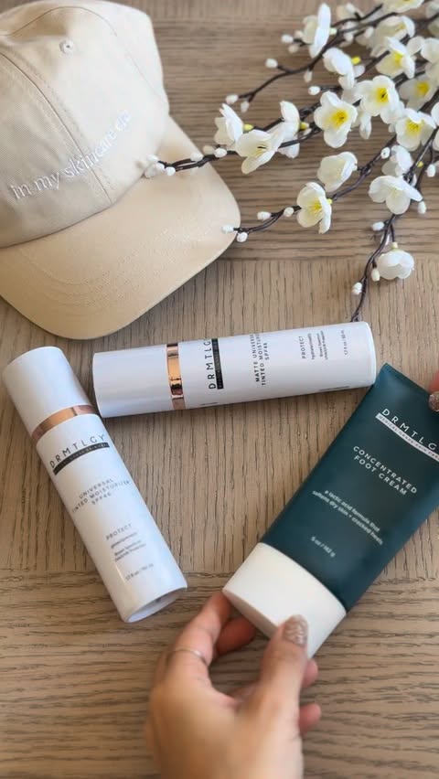 Instagram post by @khush_reviewingtales for DRMTLGY. Caption reads: Summer skin from head to toe with @drmtlgy ✨🌿 As....