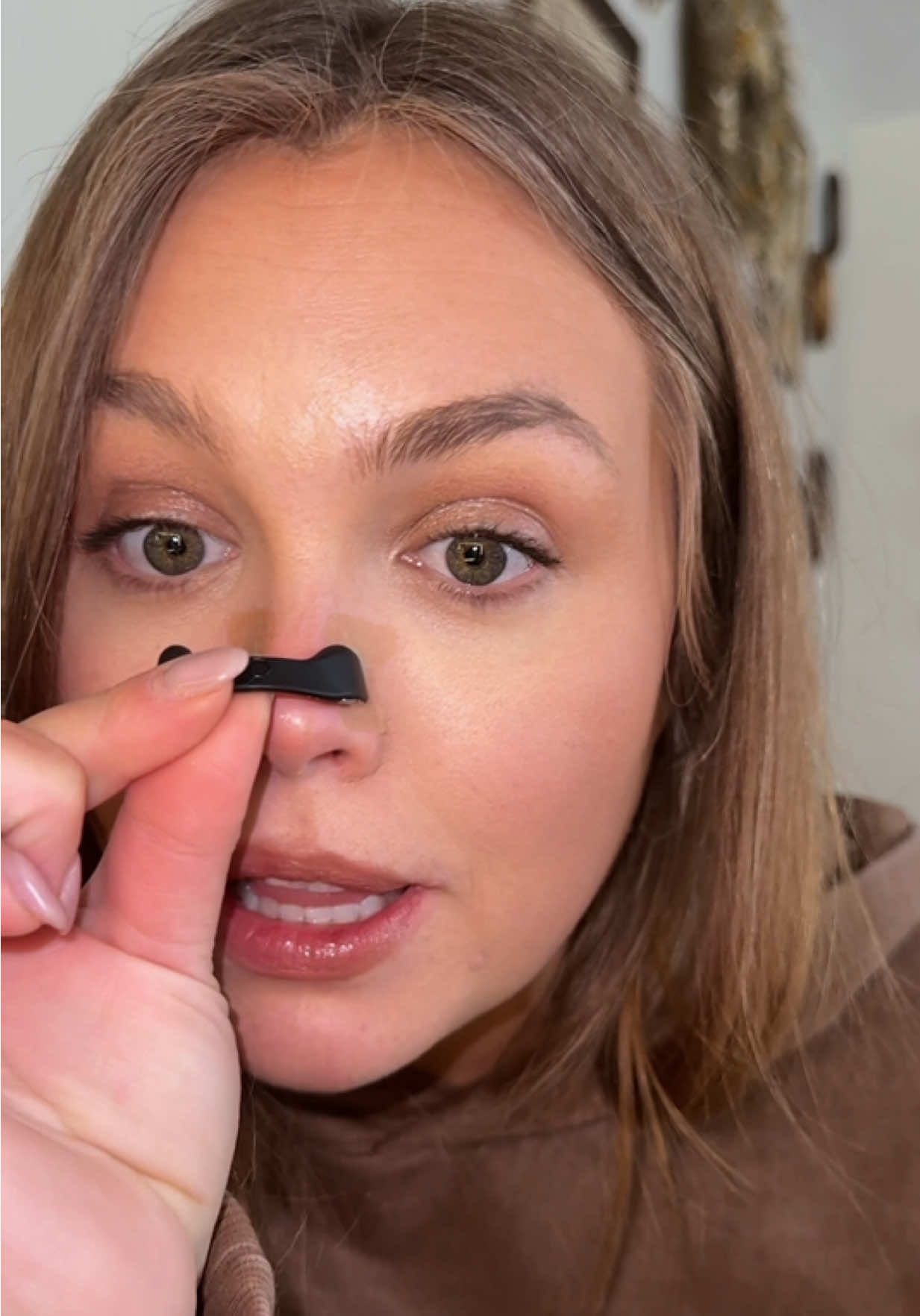 TikTok post by @deals.and.daisies for MoonBrew. Caption reads: [...] and it’s actually changing my life.....