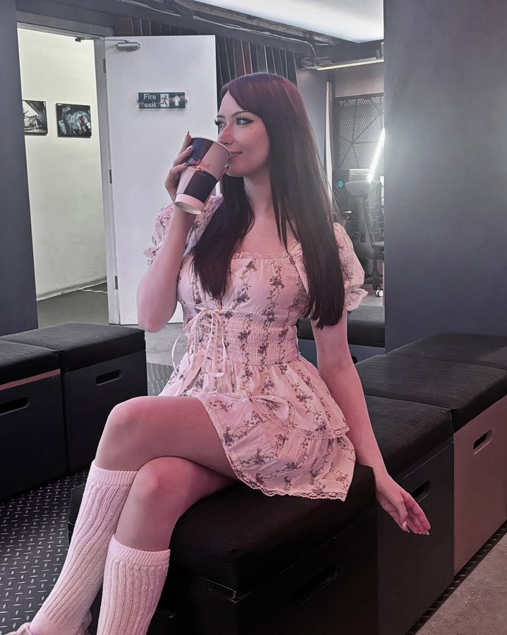 Instagram post by @ffairygee for FNATIC. Caption reads: [...] ݁˖*

⋆˙⟡ thank u so much @redbullgaming....