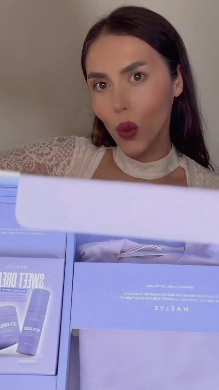 Instagram post by @esraurn for MAELYSCOSMETICS. Caption reads: @maelys_cosmetics

I’ve been absolutely obsessed....