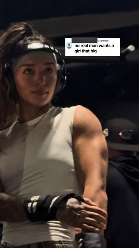 Instagram post by @dumbbellslicey for YoungLA. Caption reads: 🥴 @dumbellclutchy 
.
@youngla @younglaforher....