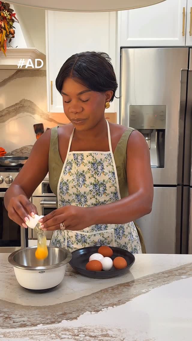 Instagram post by @egg.nutrition for Incredible Egg. Caption reads: [...] in getting Stronger by the Dozen! ​....