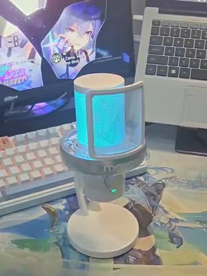 TikTok post by @reynardo for Maono. Caption reads: Gw kira fitur AI Voice Changer di Maono DM40PRO....