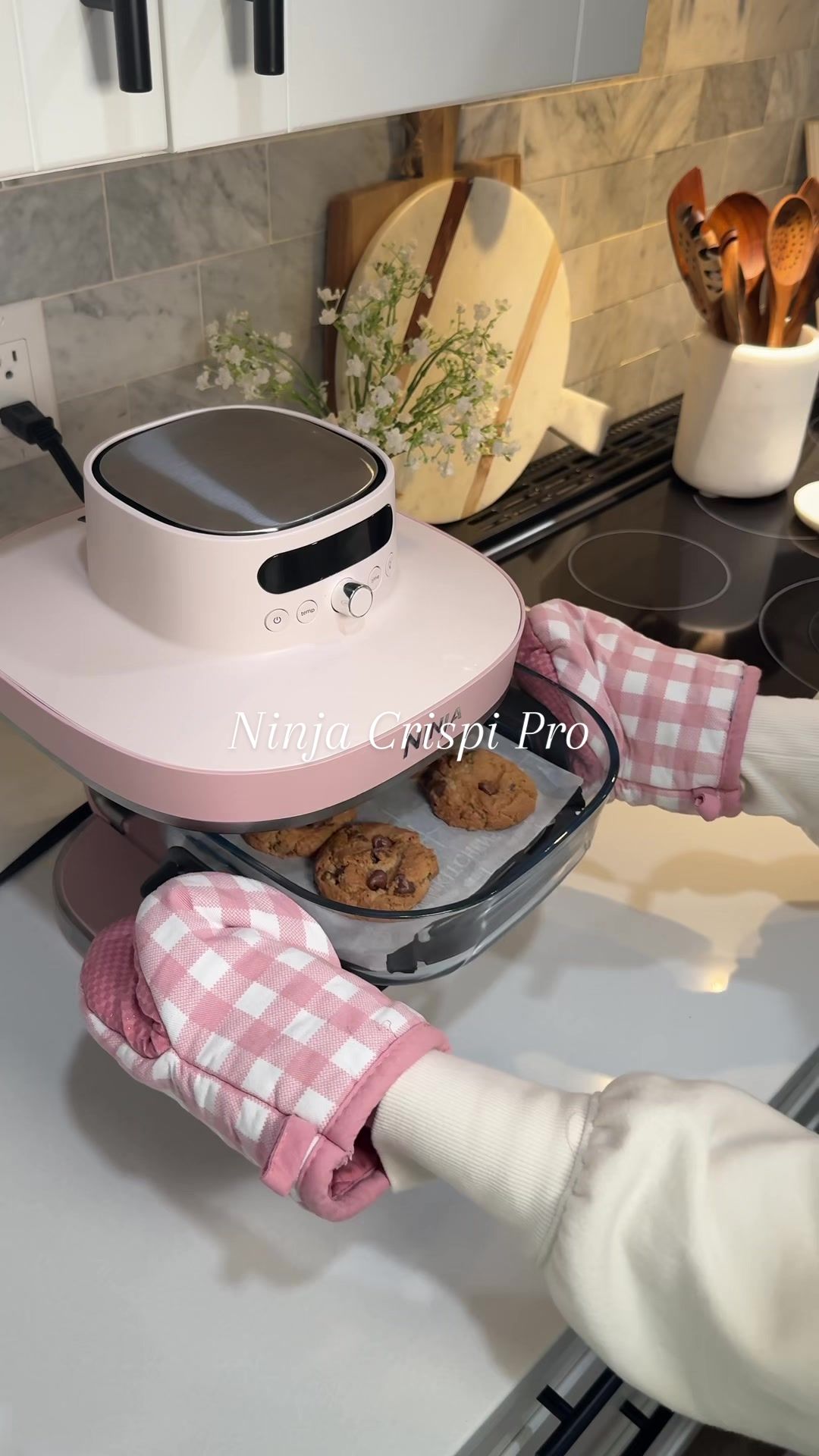 TikTok post by @kellie_atkinson for Ninja Kitchen. Caption reads: [...] Pro 🤩 #NinjaPartner #NinjaCrispi @Ninja....