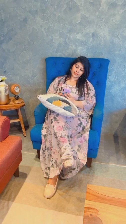 Instagram post by @khusboojainproductions for Pepperfry.com. Caption reads: Fall in love with your own space ♥️
Design your....