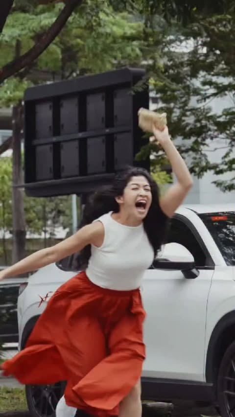 Instagram post by @munahbagharib for Honda. Caption reads: [...] all about that peace of mind. Every new....