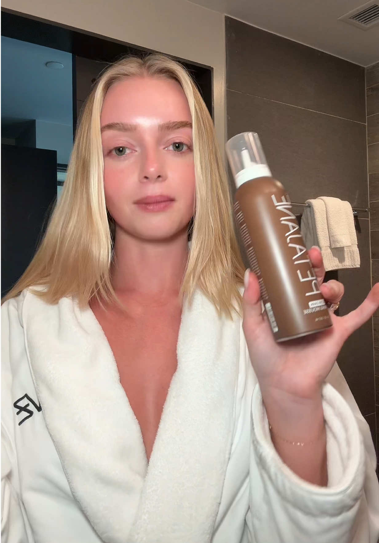 TikTok post by @samanthariehl for Peta Jane Beauty. Caption reads: nothing beats a @Peta Jane Beauty tan ☕️ #tan....