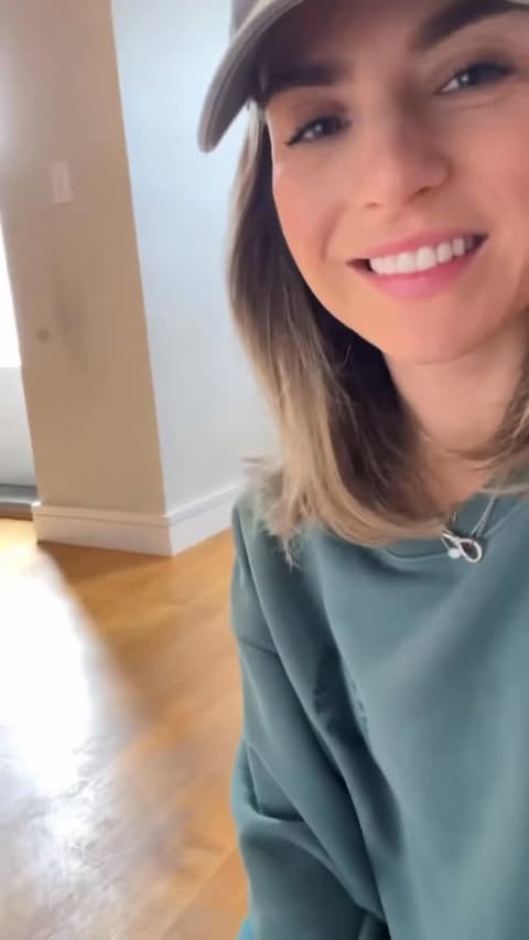 Instagram post by @iamjojo for Alaska Airlines. Caption reads: It’s my birthday and I’m feelin like GIVING!!!
I’m....